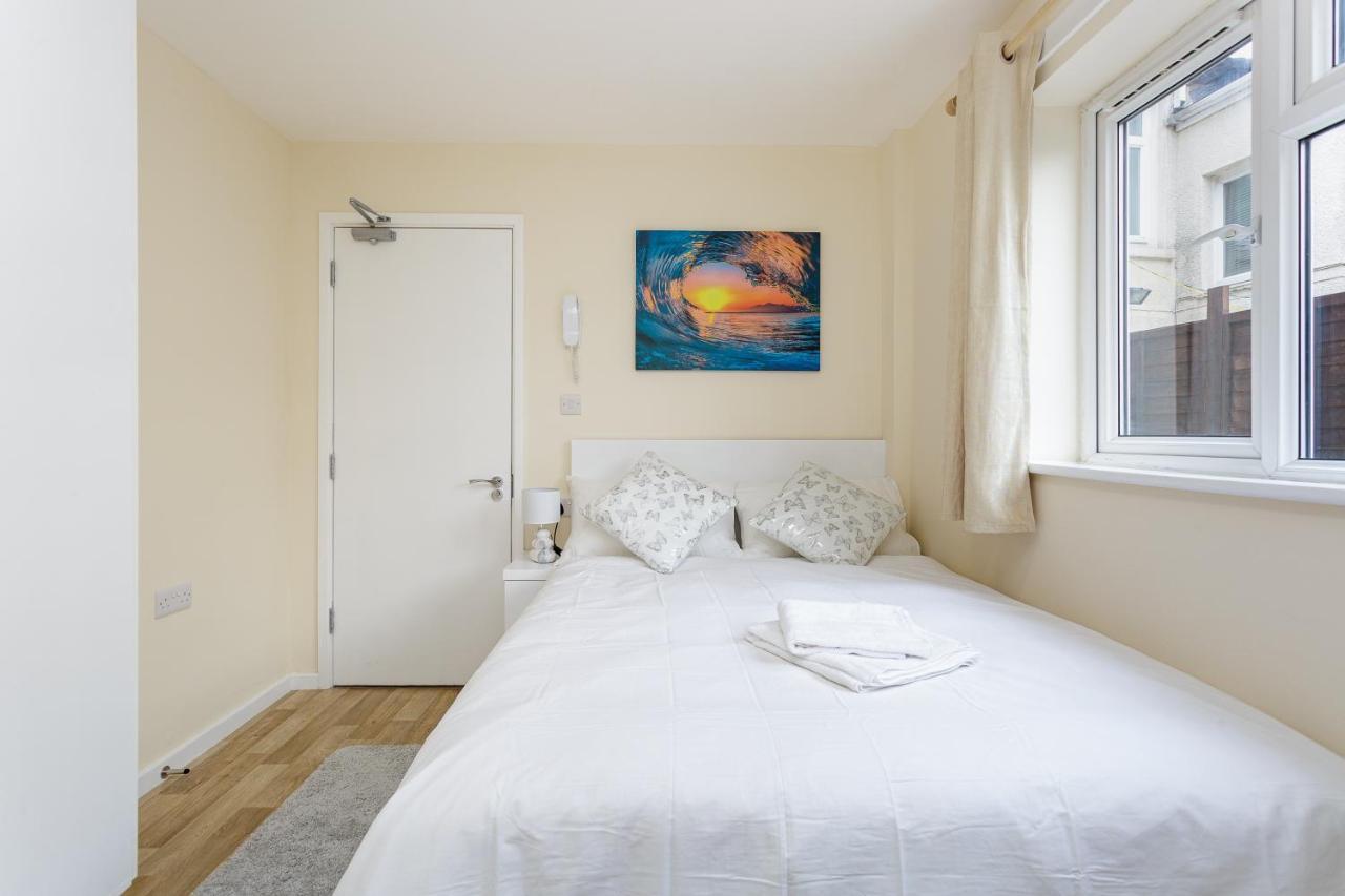 Blackberry - Stylish Self-Contained Flats In Soton City Centre Southampton Exterior photo